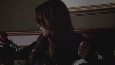 TVD_s5e12_01571.jpg