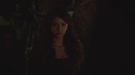TVD_s5e12_03875.jpg