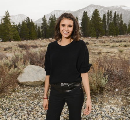Nina_Dobrev_-_Mammouth_Film_Festival_8.jpg