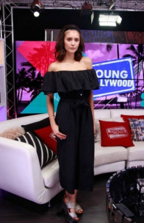 Nina_Dobrev_-_YH_Flatliners_Press_3.jpg